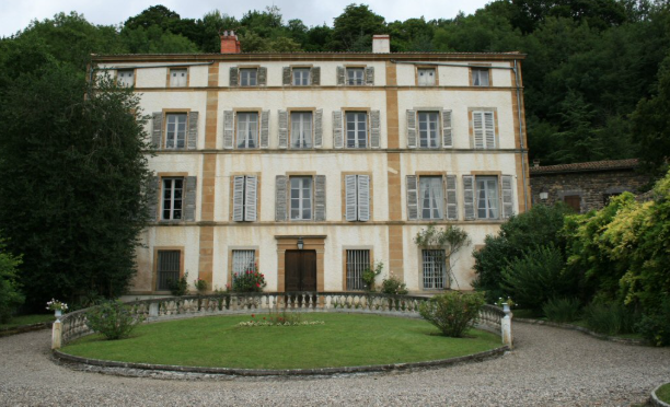 Château de Coudes Auvergne, hôtel de charme accessible
